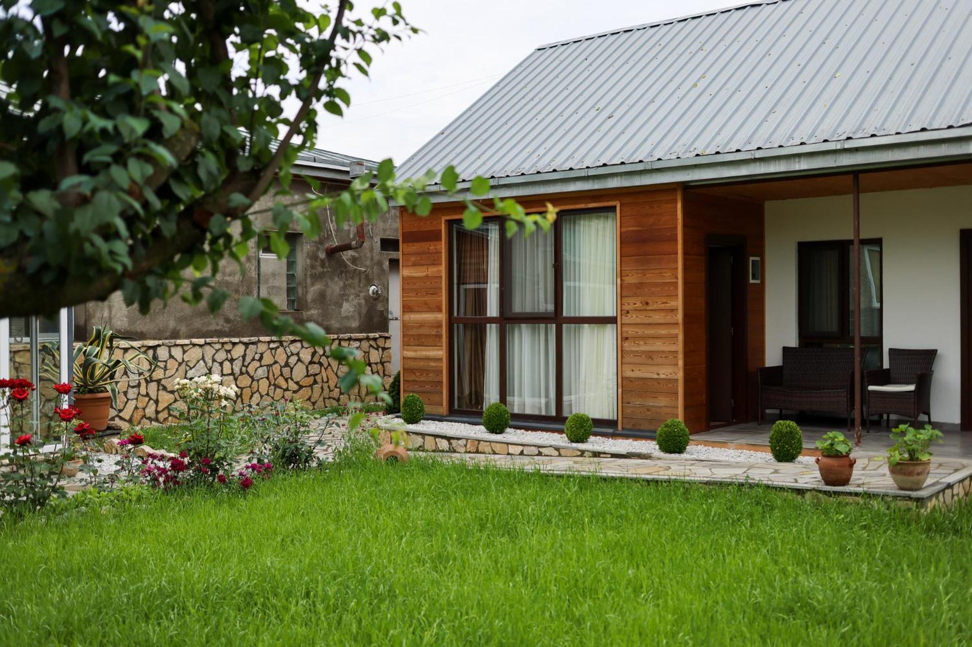 Alvani Inn K'vemo Alvani Extérieur photo