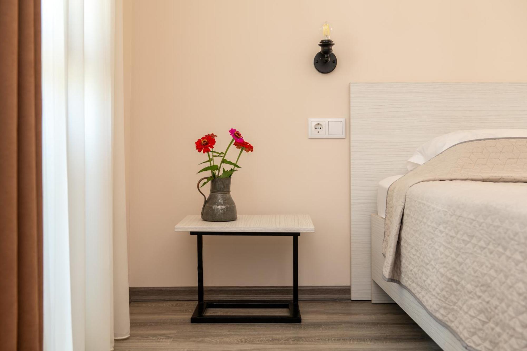 Alvani Inn K'vemo Alvani Extérieur photo