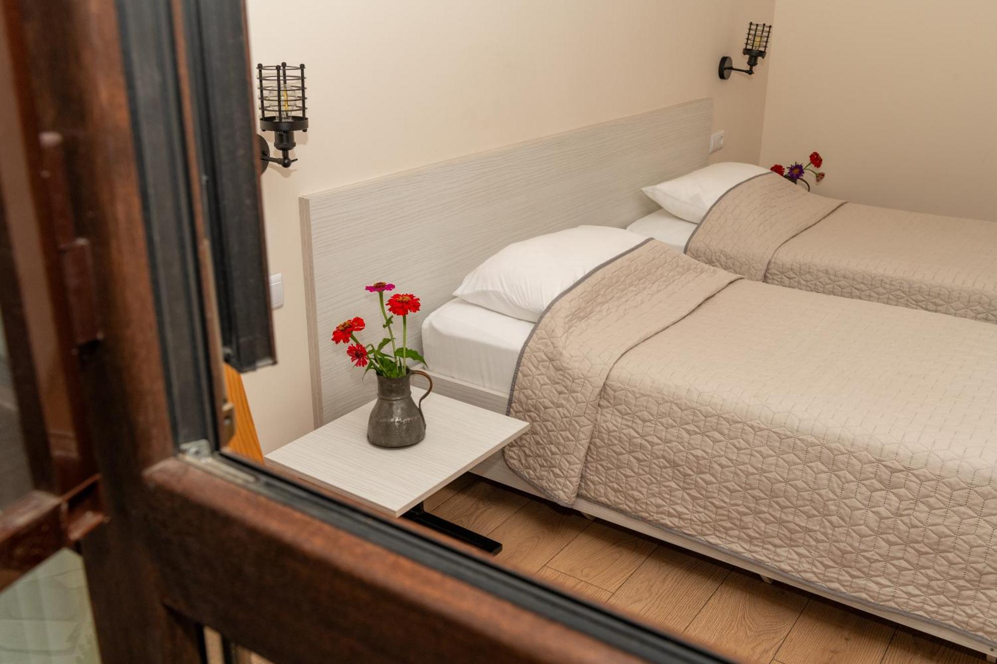 Alvani Inn K'vemo Alvani Extérieur photo