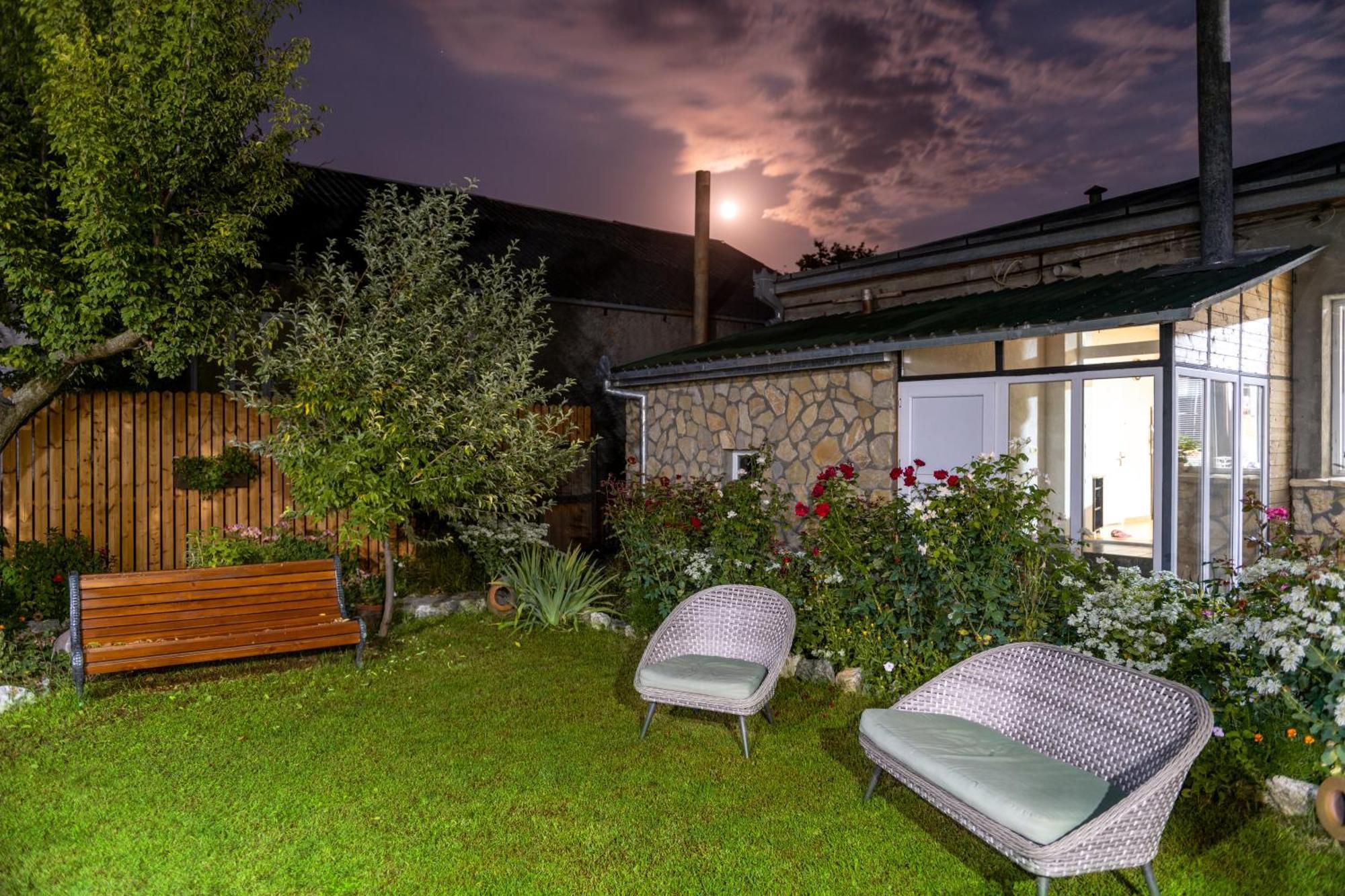 Alvani Inn K'vemo Alvani Extérieur photo