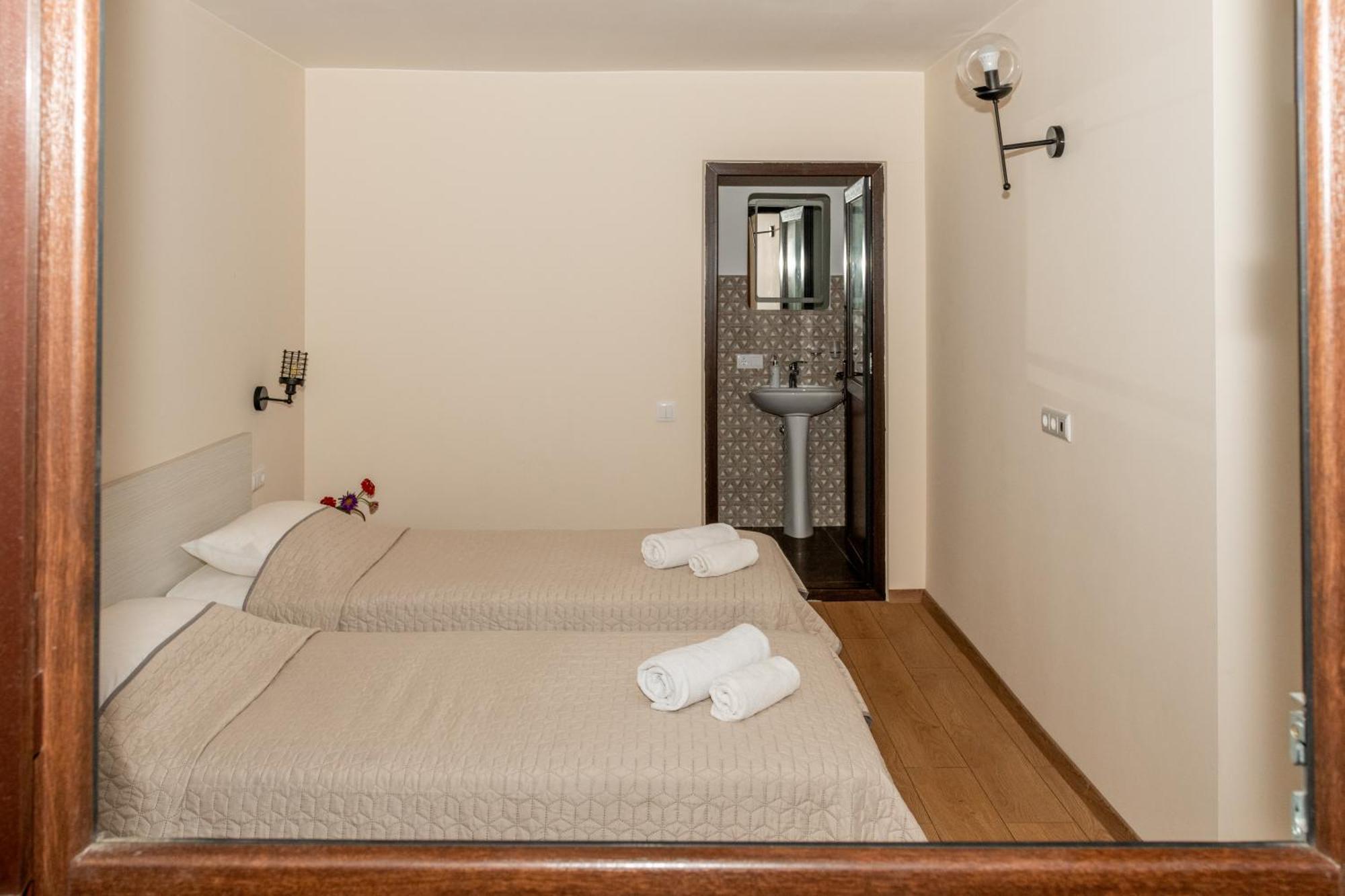 Alvani Inn K'vemo Alvani Extérieur photo